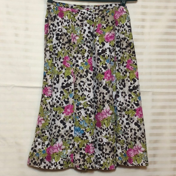 Isabela d. Floral Silk Skirt Lightweight A-line Pink Green Black White Sz 4 EUC - Picture 1 of 7